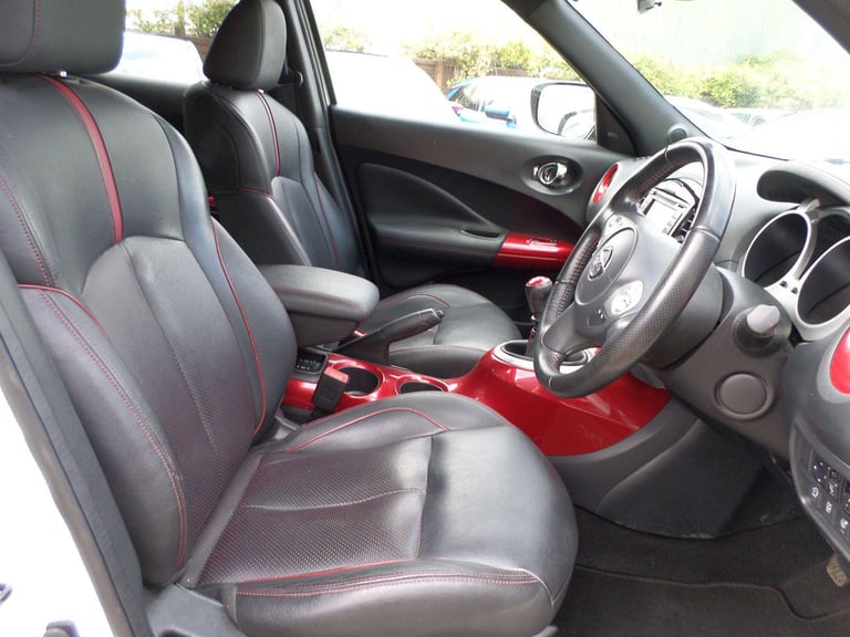 2016 Nissan Juke 1.2 DiG-T Tekna 5dr HATCHBACK PETROL Manual