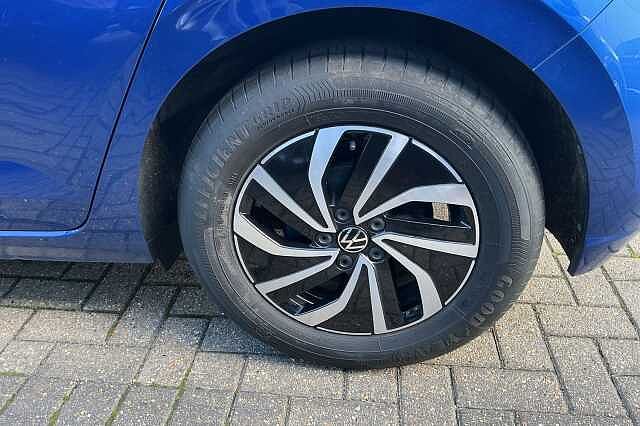 2023 Volkswagen Polo 1.0 TSI Life 5dr DSG + HEATED SEATS + FRONT SENSORS Hatchback Petrol Automatic