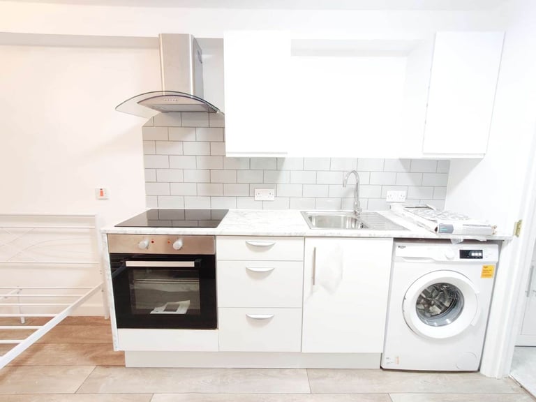 🔥🔥 NEWLY BUILT STUDIO FOR RENT – CR4, MITCHAM 🔥🔥