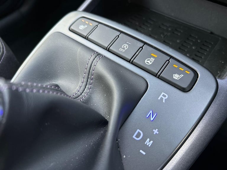 2024 Hyundai i10 1.0 Premium Hatchback 5dr Petrol Auto Euro 6 (s/s) (63 ps) Hatchback PETROL Auto...