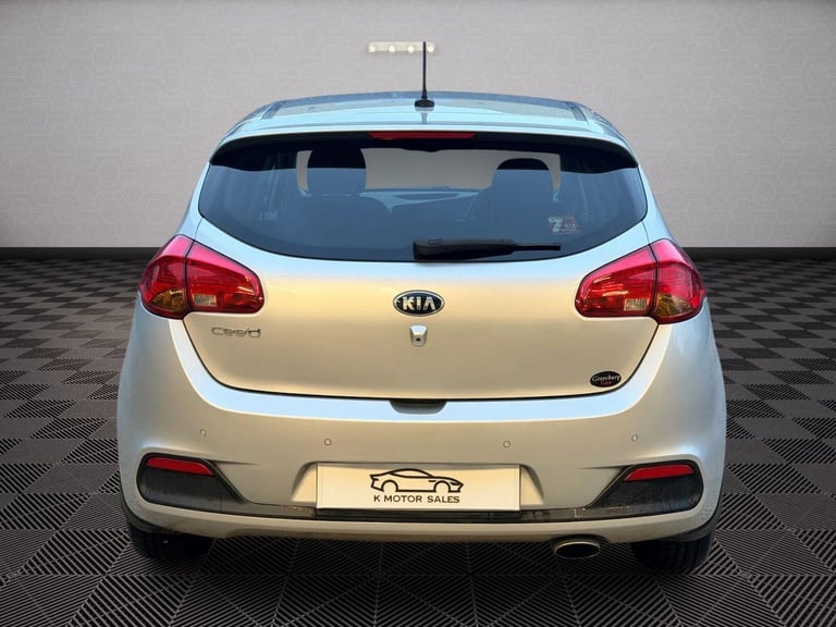 2015 Kia Ceed 1.6 GDi 3 DCT Euro 5 5dr HATCHBACK Petrol Automatic