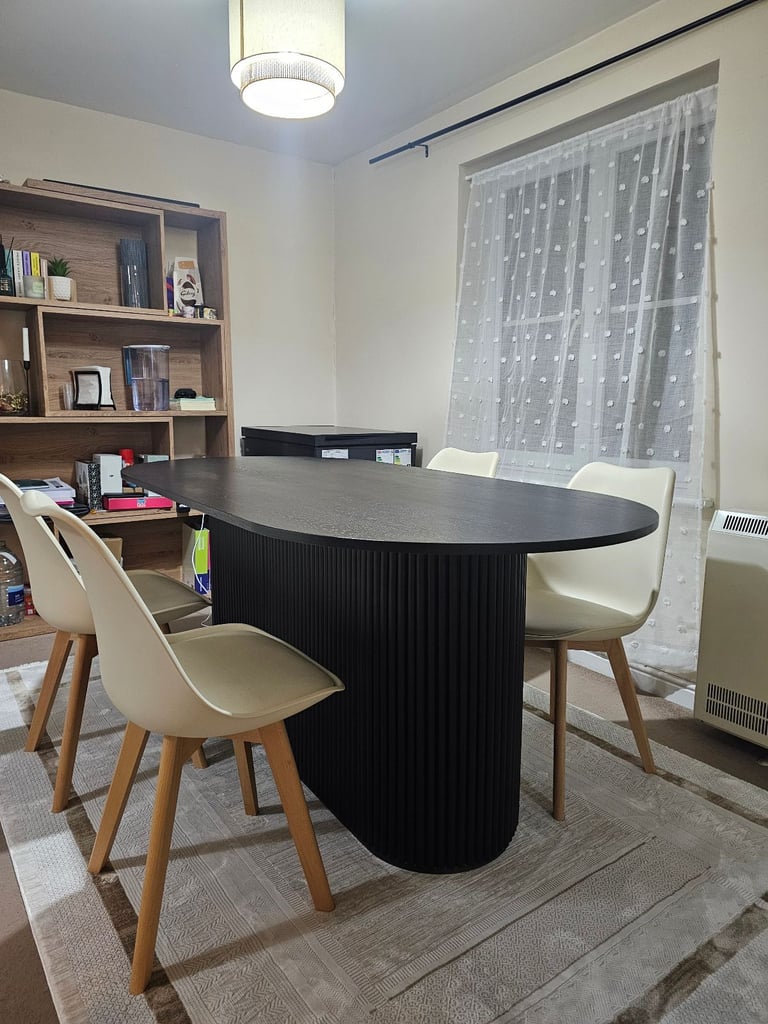 Dining table with chairs 