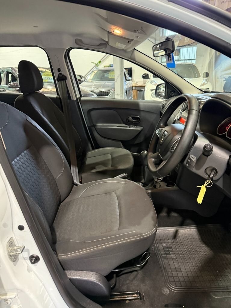 2017 Dacia Sandero 1.5 dCi Ambiance Hatchback 5dr Diesel Manual Euro 6 s/s 90 ps Hatchback Diesel...