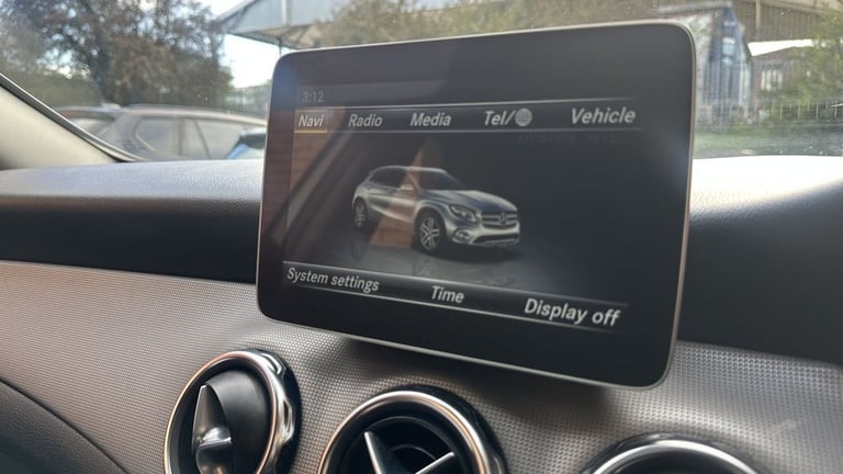 2018 Mercedes-Benz GLA 1.6 GLA180 Urban Edition SUV 5dr Petrol Manual Euro 6 (s/s) (122 ps) ESTAT...