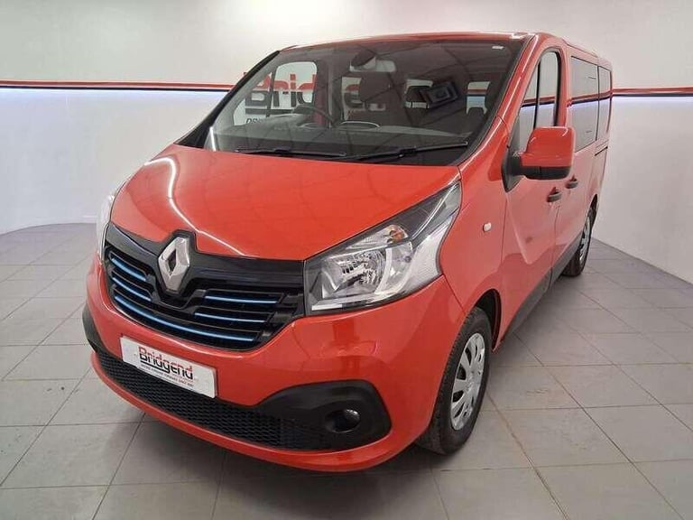 2019 Renault Trafic 1.6 dCi 27 Sport Nav WAV Double Cab 5dr MPV Diesel Manual