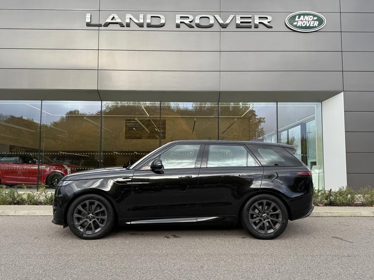 2023 Land Rover Range Rover Sport 3.0 D300 MHEV Dynamic SE SUV 5dr Diesel Auto 4WD Euro 6 (s/s) (...