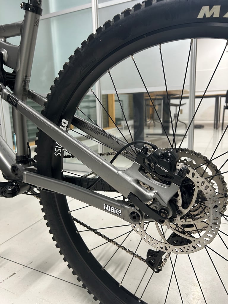 Boardman MTR 8.6 Full Suspension Mountain Bike Men’s MTB Trail 29er Large