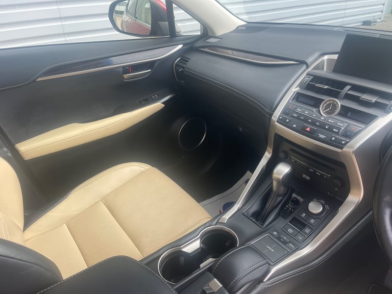 2017 Lexus NX 2.5 300h Premier SUV 5dr Petrol Hybrid E-CVT 4WD Euro 6 (s/s)