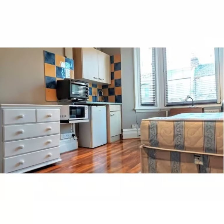 DSS/UC - Studio Flat Apartment - To Rent - Bills Included (Bradford)