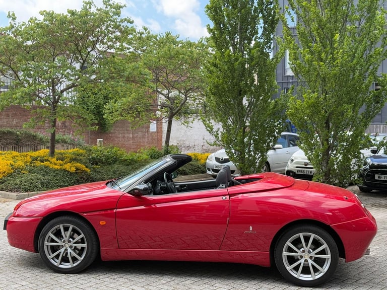 2005 Alfa Romeo Spider 2.0 JTS Lusso 2dr CONVERTIBLE Petrol Manual