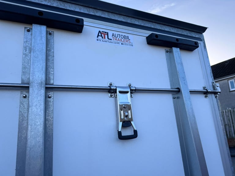 BRAND NEW 8ft x 5ft x 6ft Single Axle Box Trailer with Ramp 750KG