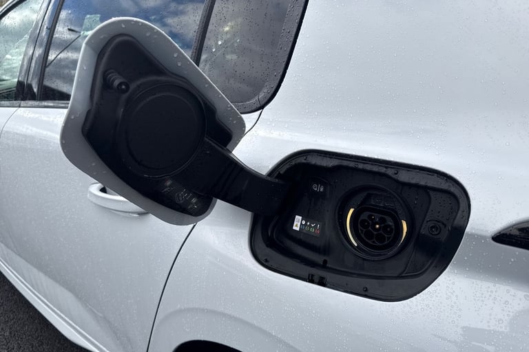 2024 Peugeot 308 1.6 12.4kWh GT e-EAT Euro 6 (s/s) 5dr Hatchback PETROL/ELECTRIC Automatic