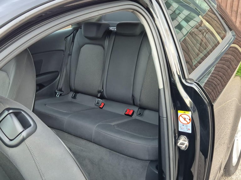 2017 Audi A3 1.5 TFSI CoD SE Euro 6 (s/s) 3dr HATCHBACK Petrol Manual