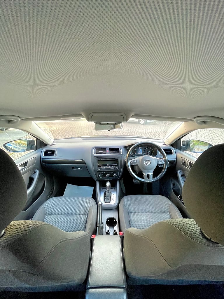 AUTOMATIC! 2013 VOLKSWAGEN JETTA 1.6 TDI SE BLUEMOTION TECH AUTO DSG MK6 SALOON BLACK