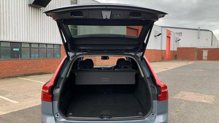 2024 Volvo XC60 2.0h T6 Recharge 18.8kWh Plus Auto AWD Euro 6 (s/s) 5dr ESTATE Petrol/Electric Hy...