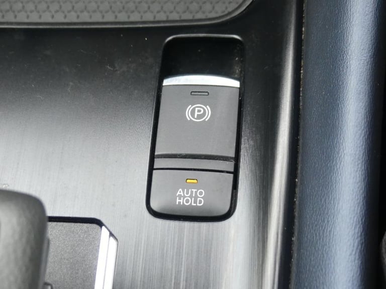 2022 Nissan Qashqai 1.3 DiG-T MH 158 Tekna 5dr Xtronic HATCHBACK PETROL Automatic