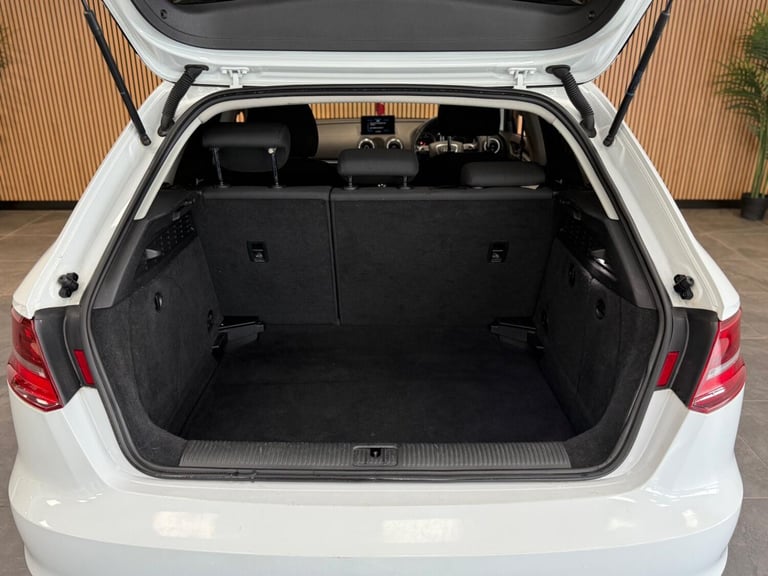 AUDI A3 1.6 TDI SE 2014