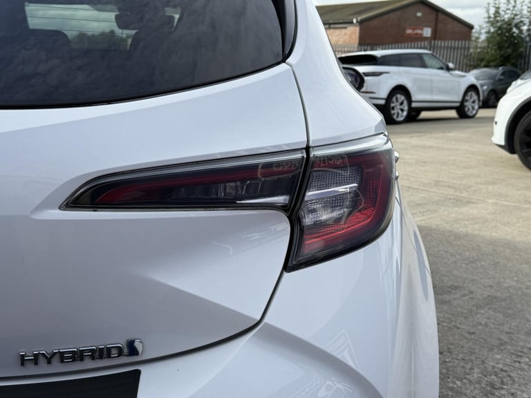 2019 Toyota Corolla 2.0 VVT-h Design Hatchback 5dr Petrol Hybrid CVT Euro 6 (s/s) (184 ps) Hatchb...