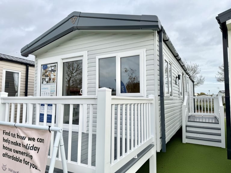 Stunning BRAND NEW static caravan package 3 bed 8 berth & st osyth clacton essex suffolk 