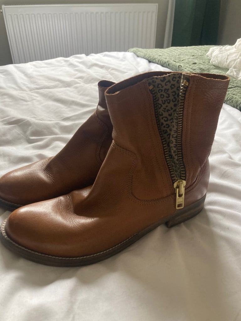 image for Ladies boots 