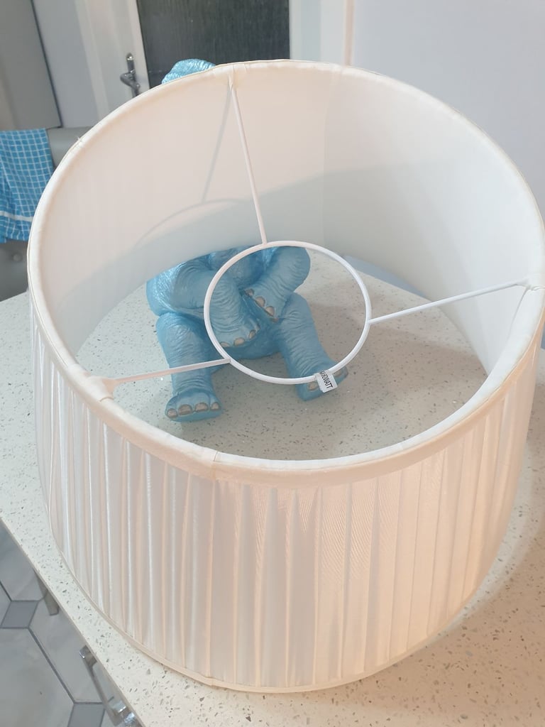 Laura Ashley grand carson ,table lamp with white shade 