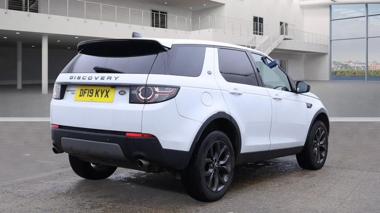 2019 Land Rover Discovery Sport 2.0 TD4 Landmark SUV 5dr Diesel Auto 4WD Euro 6 (s/s) (180 ps) ES...