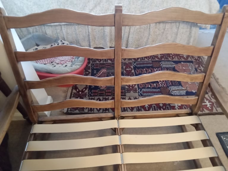 .ERCOL SOFA COTTAGE STYLE VINTAGE SOLID  beech IRISH LINEN/COUNTRY DIARY DORMA fabric by Moygashel