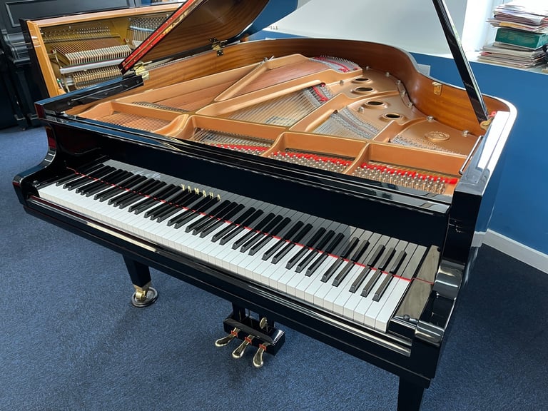 Yamaha Baby Grand GC1 Free Local Delivery Sevenoaks Kent 