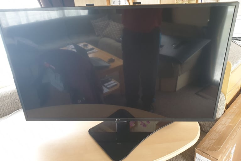 REDUCED FROM£110.00 TO £90.00 ONO - LG 43LM6300PLA - 43inch FULL HD SMART TV