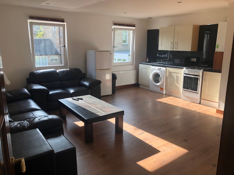 BEAUTIFUL FURNISHED DOUBLE ROOMS IN POLLOKSHIELDS 