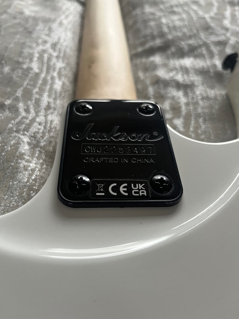 Electric guitar 