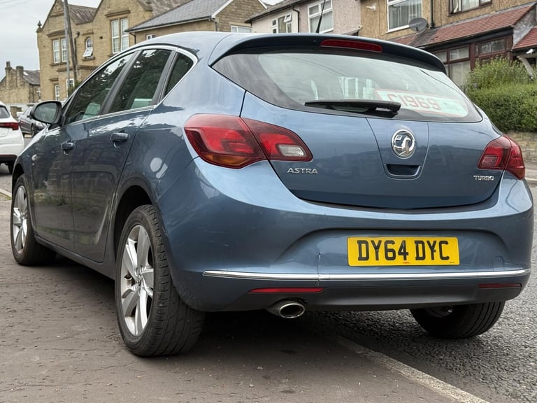 2014 Vauxhall Astra 1.4T 16v SRi Hatchback 5dr Petrol Manual Euro 5 (140 ps) Hatchback Petrol Manual