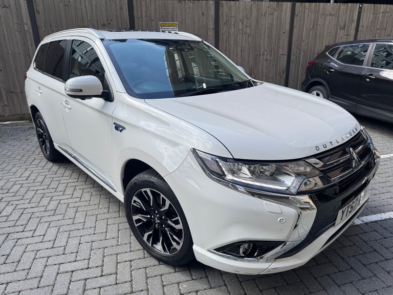 Mitsubishi, OUTLANDER, Estate, 2017, Other, 1998 (cc), 5 doors