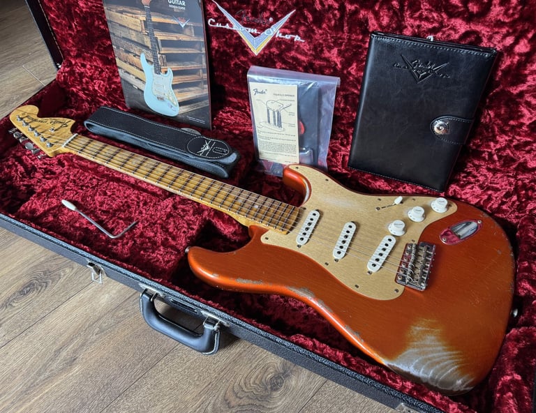 Fender Custom Shop '69 Tomatillo Stratocaster Heavy Relic Candy Tangerine - Trades
