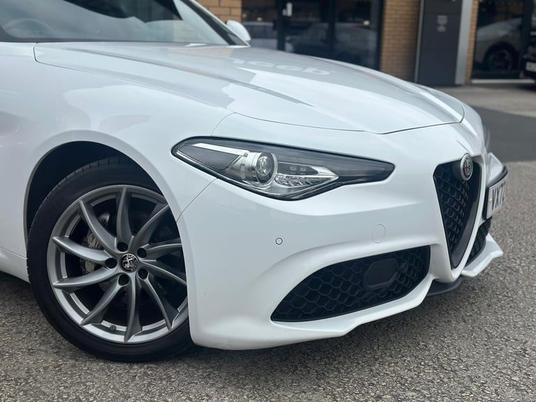 2022 Alfa Romeo Giulia 2.0 TB Sprint 4dr Auto SALOON Petrol Automatic