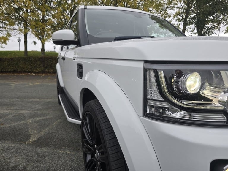 2015 Land Rover Discovery 3.0 SDV6 SE Tech 5dr Auto ESTATE DIESEL Automatic