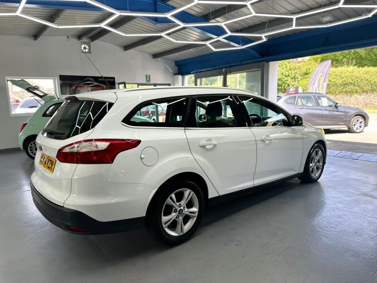 FORD FOCUS 1.6 TDCi Zetec 2014