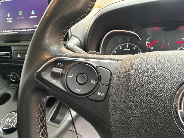 2020 Vauxhall Combo Life 1.5 Turbo D BlueInjection Energy Auto Euro 6 (s/s) 5dr MPV Diesel Automatic