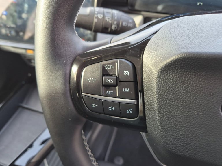 2025 Ford Puma Gen-E Standard Range 43kWh Select Auto 5dr HATCHBACK Electric Automatic