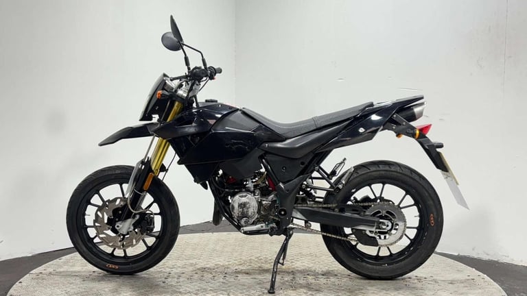 Generic Trigger 50 2011 2 STROKE 50CC SUPERMOTO ENDURO GEARED BIKE 2T PROJECT