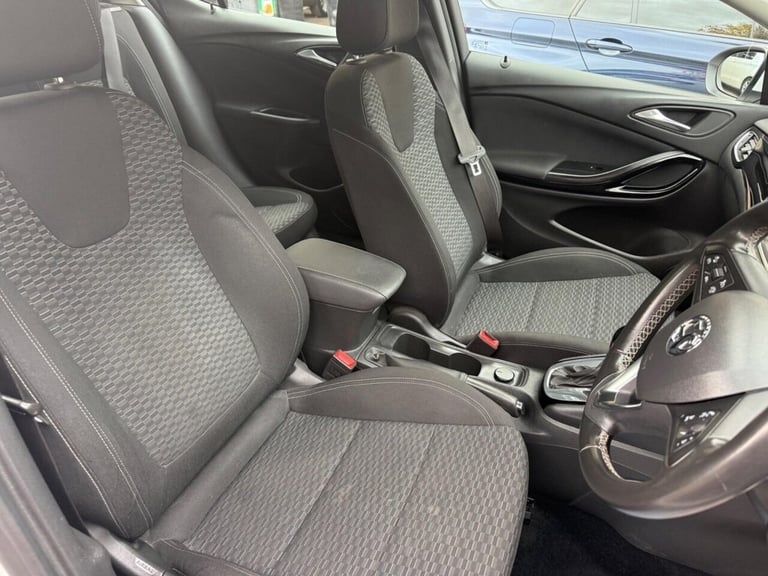 2018 Vauxhall Astra 1.4T 16V 150 SRi 5dr Auto HATCHBACK PETROL Automatic