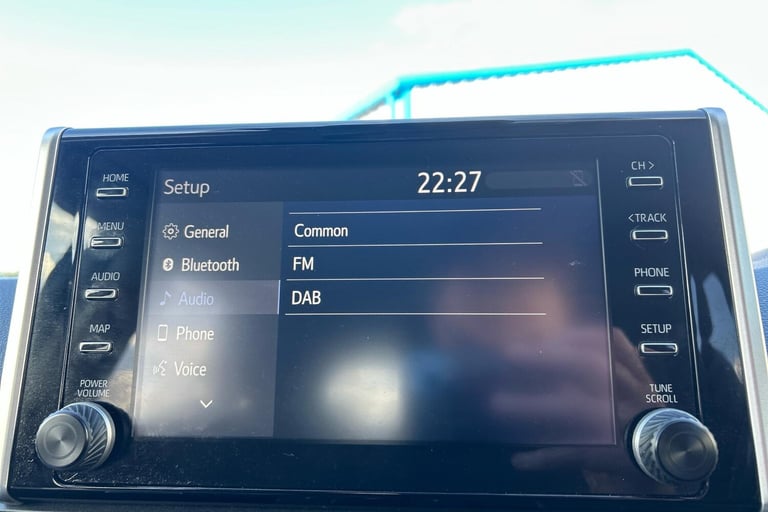  Toyota Rav4 2.5 Vvt H Gpf Icon Suv 5dr Petrol Hybrid CVT Euro 6 s/s 218 Ps