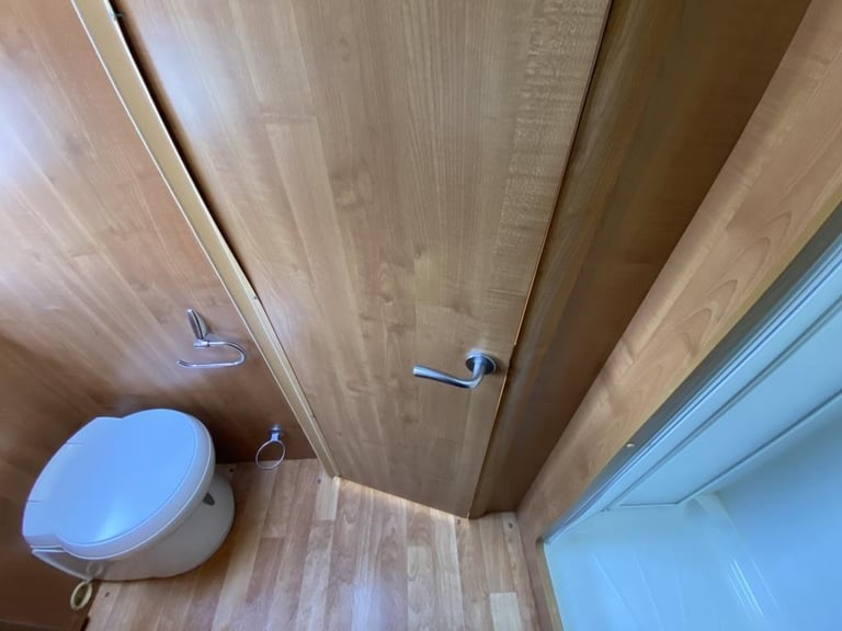 2011 AUTO-TRAIL FRONTIER MOHAWK LUXURY MOTORHOME