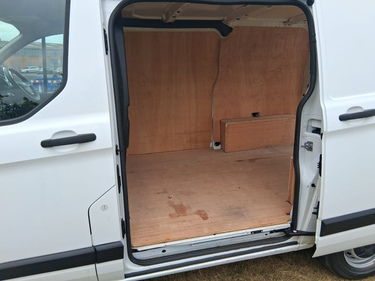 2018 Ford Transit Custom 2.0 TDCi 105ps Low Roof Van PANEL VAN Diesel Manual