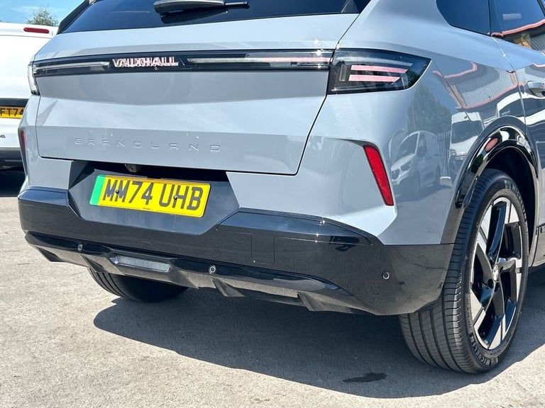  Vauxhall Grandland Electric 73kwh Ultimate Suv 5dr Electric Auto 213 Ps