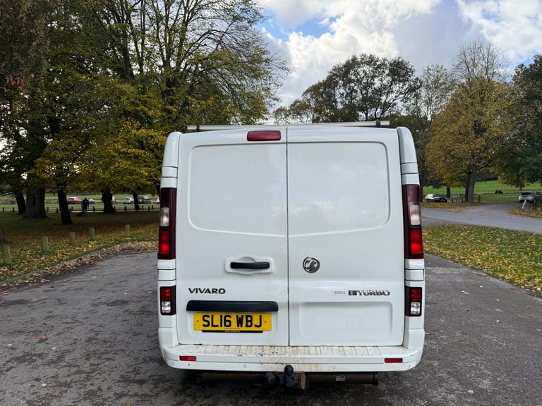 VAUXHALL VIVARO SPORTIVE 1.6 CDTI BI TURBO 2016 REG WITH AIR CON & 12 MONTHS MOT! READY FOR WORK! 