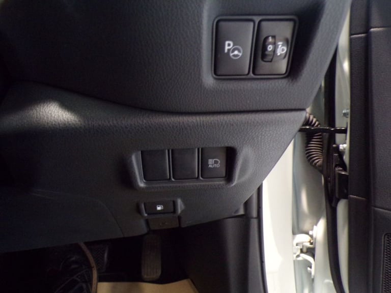  Toyota C-HR 1.8 Hybrid Excel 5dr CVT [Leather] Petrol/Electric Hybrid