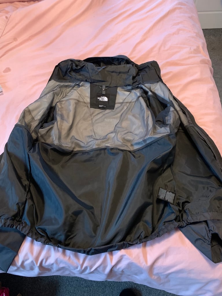 NORTH FACE QUEST ZIP JACKET XL BRAN NEW 