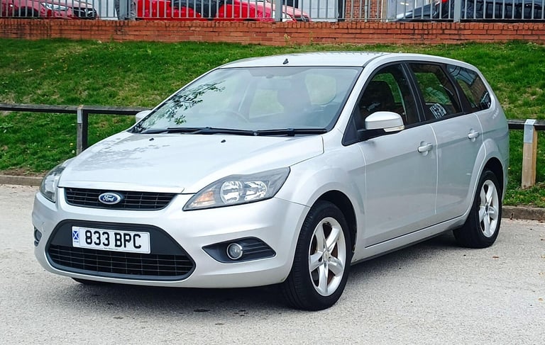 2010 Ford Focus 1.6 Zetec 5dr ESTATE Petrol Automatic