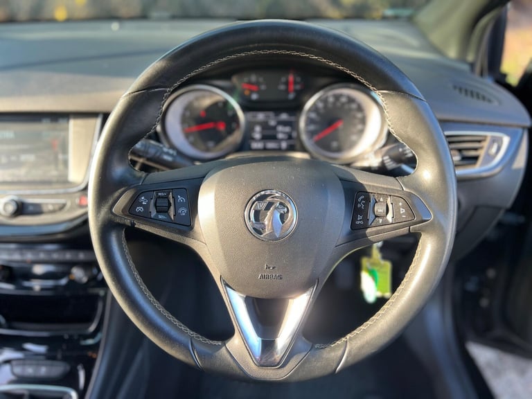 2017 Vauxhall Astra 1.4i Turbo SRi VX Line Euro 6 5dr HATCHBACK Petrol Manual